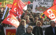 manifestation contre la réforme des retraites en 2010 à Avignon Options - Le journal de l’Ugict-CGT